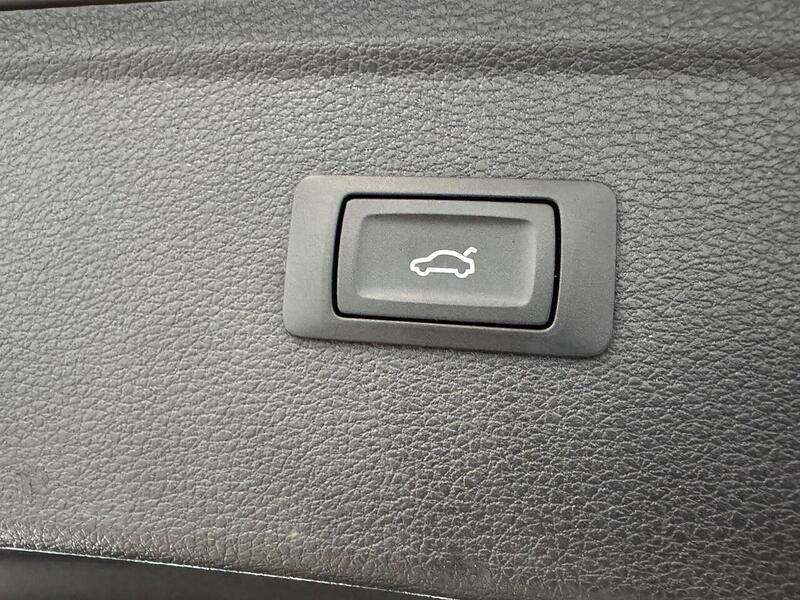 Audi Q5 TDI S line SUV 2.0 Automatic Diesel - U6551
