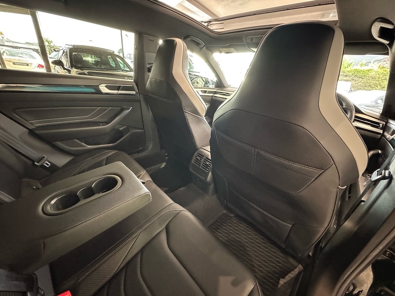 Volkswagen Arteon TSI R-Line Estate 2.0 Automatic Petrol - U6555