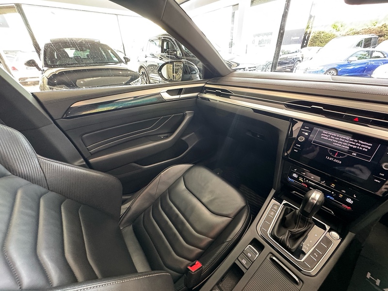 Volkswagen Arteon TSI R-Line Estate 2.0 Automatic Petrol - U6555
