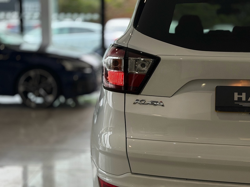 Ford Kuga TDCi EcoBlue ST-Line Edition SUV 2.0 Manual Diesel - U6573