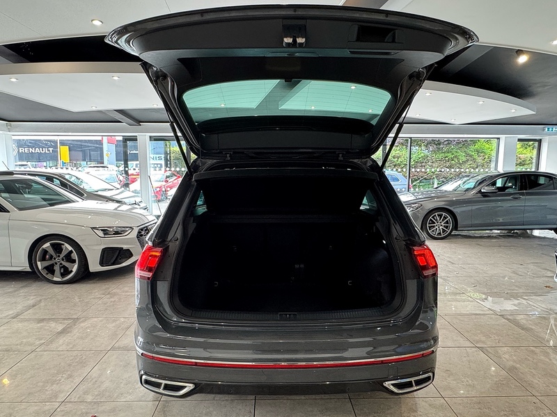 Volkswagen Tiguan 1.5 TSI R-Line Edition SUV 5dr Petrol DSG Euro 6 (s/s) (150 ps) - U6578