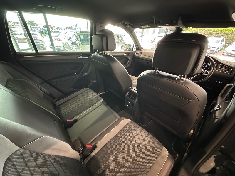 Volkswagen Tiguan 1.5 TSI R-Line Edition SUV 5dr Petrol DSG Euro 6 (s/s) (150 ps) - U6578