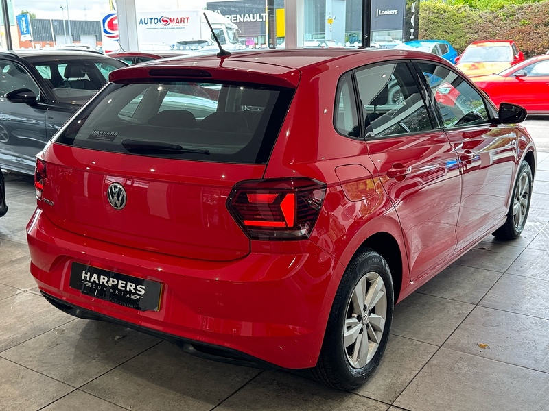 Volkswagen Polo TSI SE - U6584