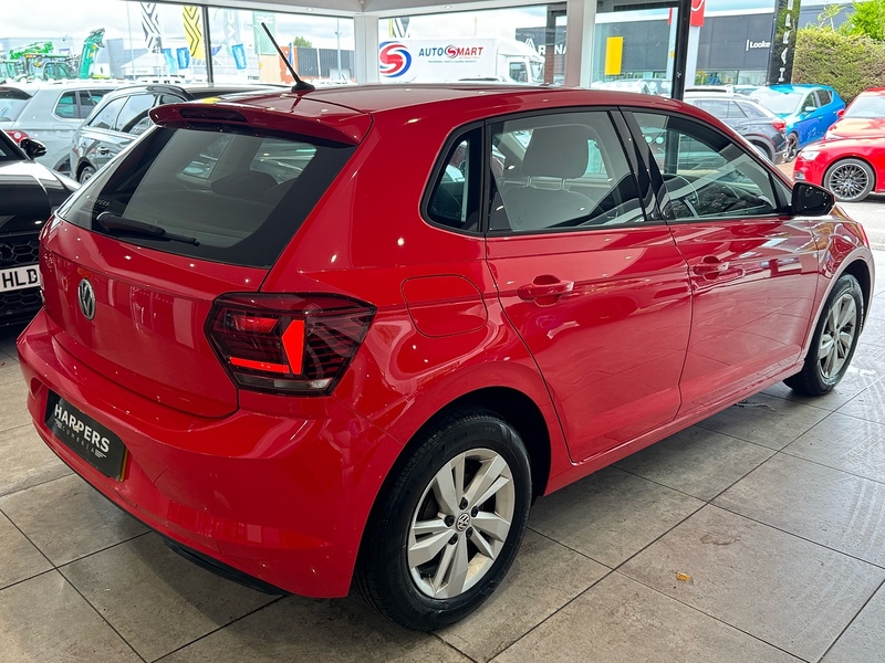 Volkswagen Polo TSI SE - U6584