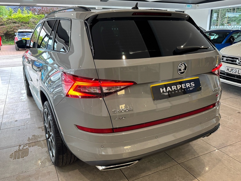 Skoda Kodiaq 2.0 BiTDI vRS SUV 5dr Diesel DSG 4WD Euro 6 (s/s) (7 Seat) (239 ps) - U6588