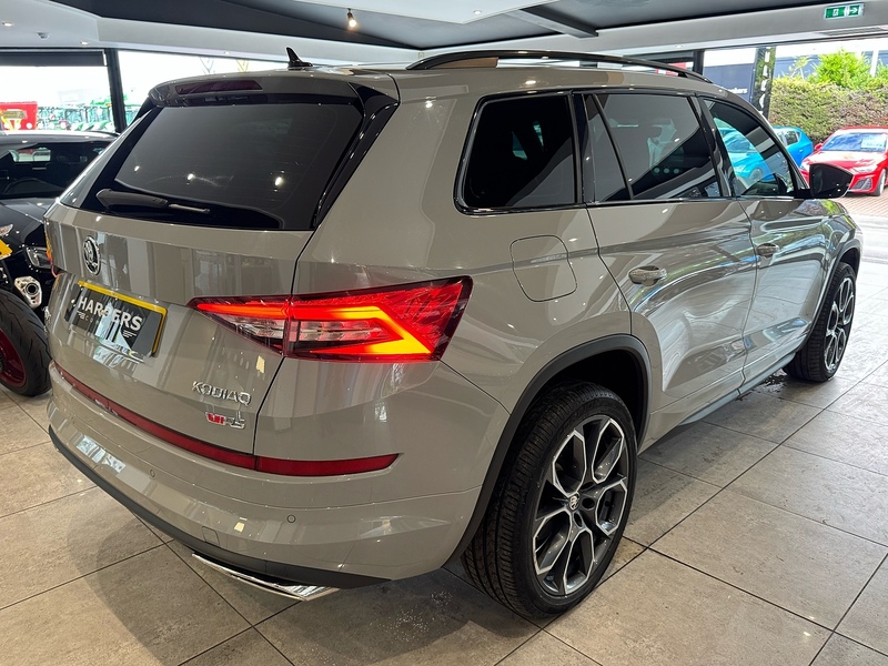 Skoda Kodiaq 2.0 BiTDI vRS SUV 5dr Diesel DSG 4WD Euro 6 (s/s) (7 Seat) (239 ps) - U6588