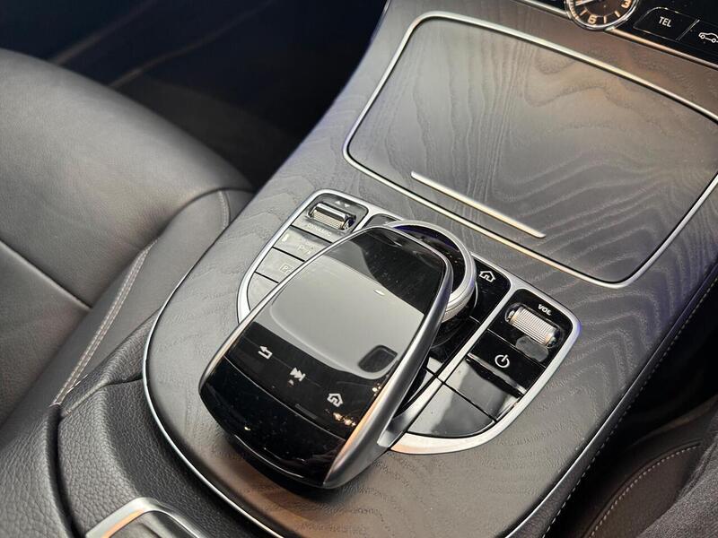 Mercedes-Benz E Class E220d AMG Line Edition Saloon 2.0 Automatic Diesel - U6594