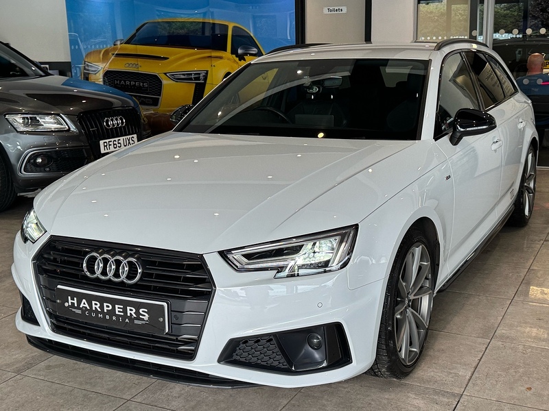 Audi A4 Avant 2.0 TFSI 40 Black Edition Estate 5dr Petrol S Tronic Euro 6 (s/s) (190 ps) - U6599