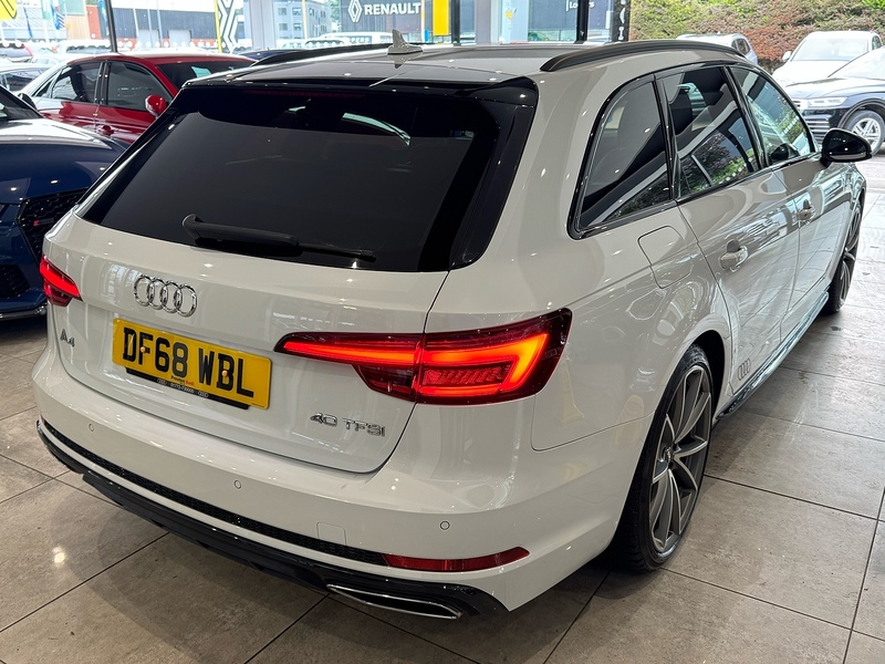 Audi A4 Avant 2.0 TFSI 40 Black Edition Estate 5dr Petrol S Tronic Euro 6 (s/s) (190 ps) - U6599
