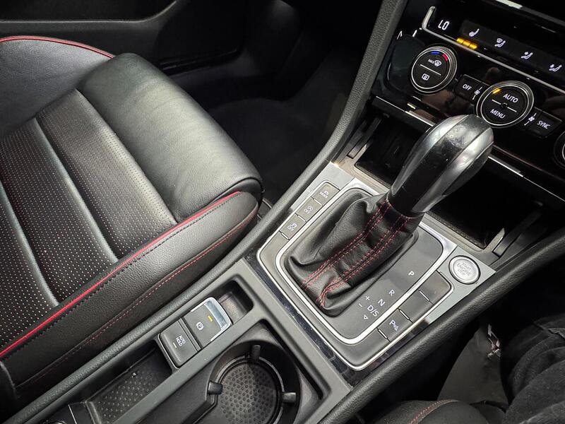 Volkswagen Golf 2.0 TSI GPF GTI Performance Hatchback 5dr Petrol DSG Euro 6 (s/s) (245 ps) - U6607