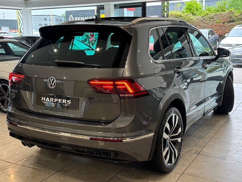 Volkswagen Tiguan 1.5 TSI EVO R-Line Tech SUV 5dr Petrol DSG Euro 6 (s/s) (150 ps) - U6616