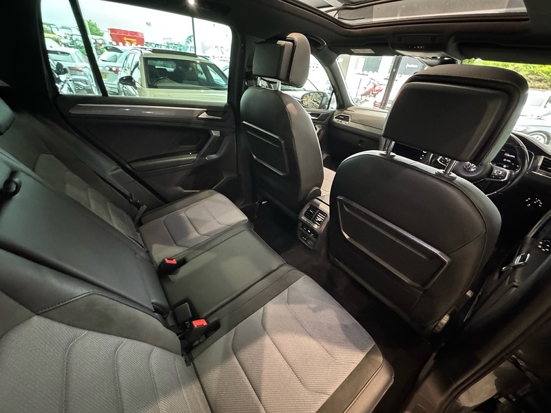 Volkswagen Tiguan 1.5 TSI EVO R-Line Tech SUV 5dr Petrol DSG Euro 6 (s/s) (150 ps) - U6616