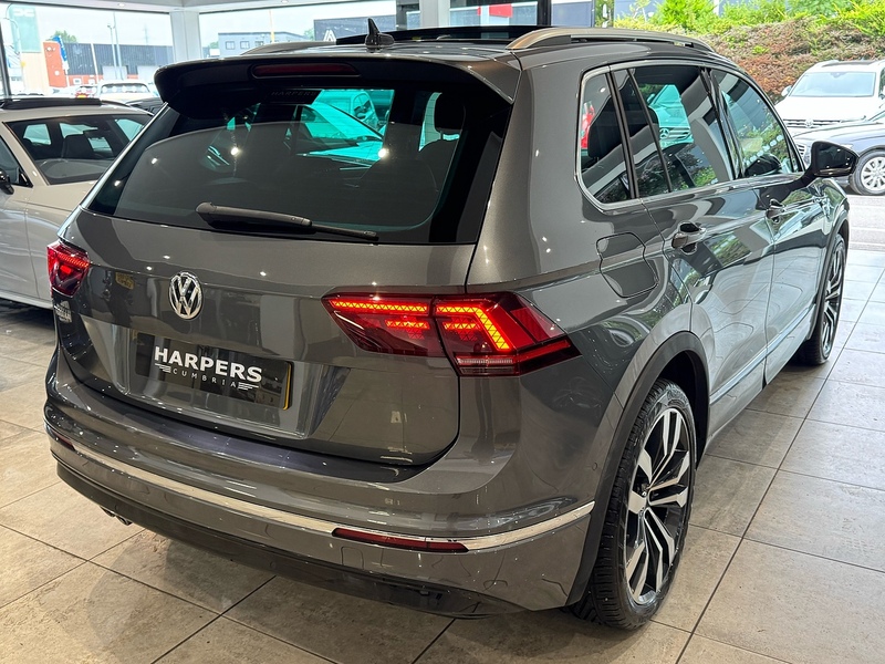 Volkswagen Tiguan 1.5 TSI EVO R-Line Tech SUV 5dr Petrol DSG Euro 6 (s/s) (150 ps) - U6616