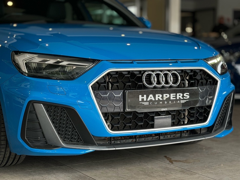 Audi A1 1.0 TFSI 30 S line Sportback 5dr Petrol S Tronic Euro 6 (s/s) (116 ps) - U6618