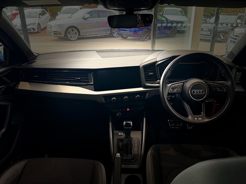 Audi A1 1.0 TFSI 30 S line Sportback 5dr Petrol S Tronic Euro 6 (s/s) (116 ps) - U6618