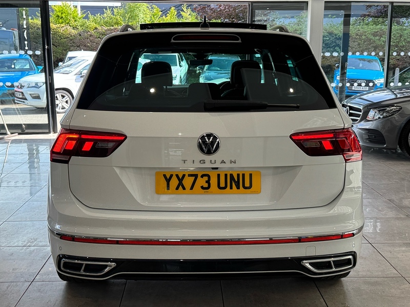 Volkswagen Tiguan 2.0 TDI R-Line SUV 5dr Diesel DSG Euro 6 (s/s) (150 ps) - U6619