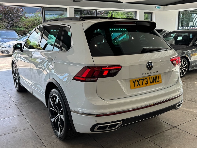 Volkswagen Tiguan 2.0 TDI R-Line SUV 5dr Diesel DSG Euro 6 (s/s) (150 ps) - U6619