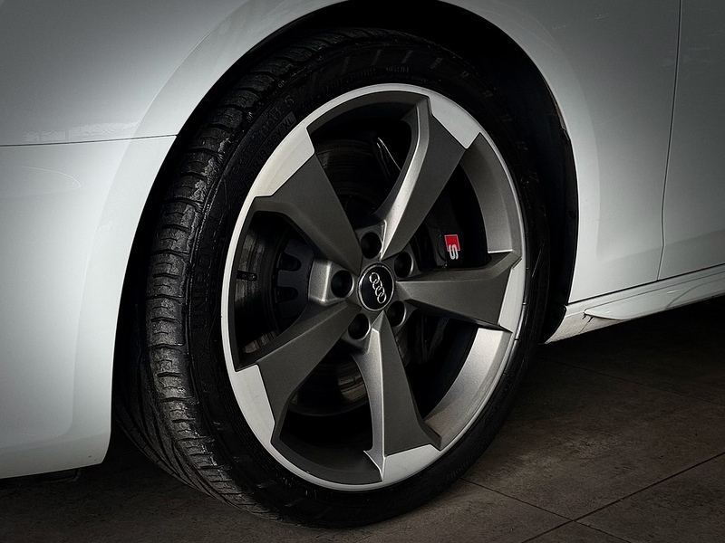 Audi S4 Avant 3.0 TDI V6 Black Edition Estate 5dr Diesel Tiptronic quattro Euro 6 (s/s) (347 ps) - U6630