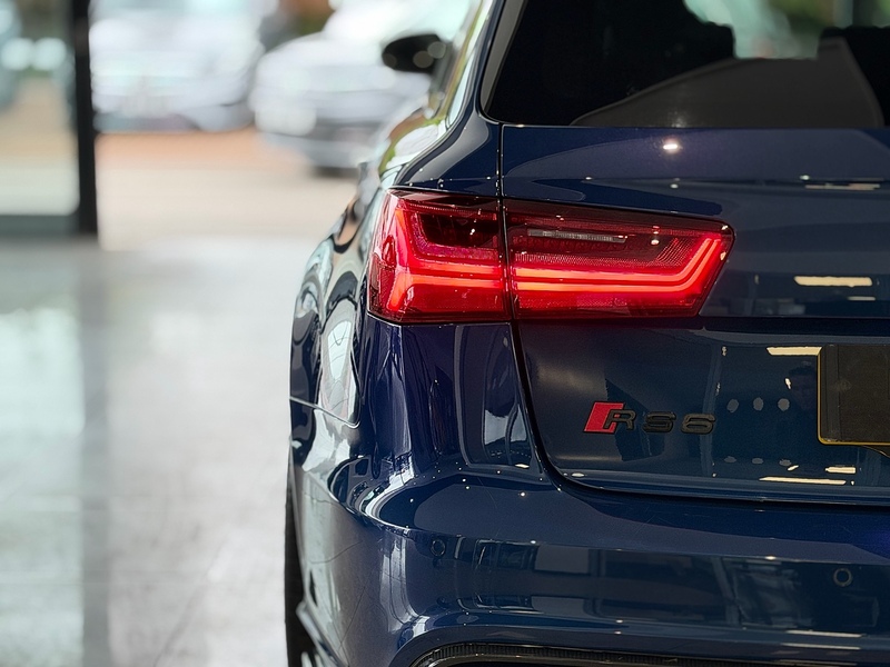 Audi RS6 Avant 4.0 TFSI V8 Performance Estate 5dr Petrol Tiptronic quattro Euro 6 (s/s) (605 ps) - U6644