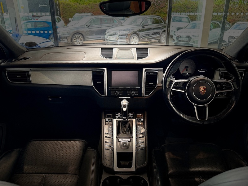 Porsche Macan TD V6 S SUV 3.0 Automatic Diesel - U6675