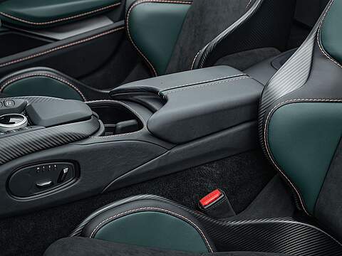 Aston Martin Vantage V12 Roadster - U5275