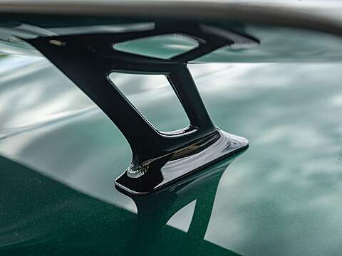 Aston Martin Vantage V12 Roadster - U5275