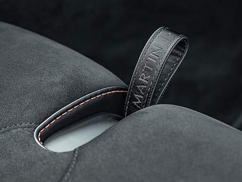 Aston Martin Vantage V12 Roadster - U5275