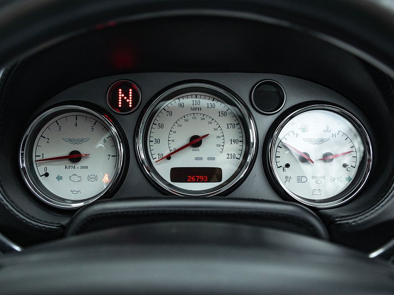 Aston Martin Vanquish S  - U5321