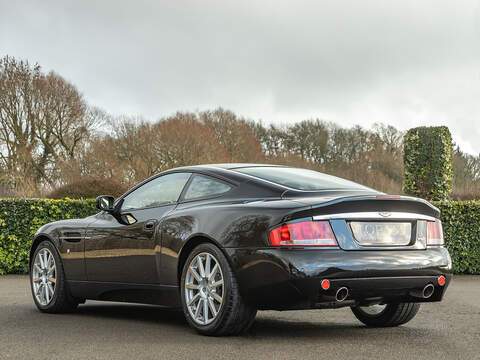 Aston Martin Vanquish S  - U5321
