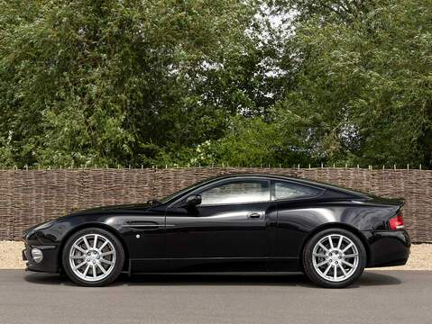 Aston Martin Vanquish S  - U5321