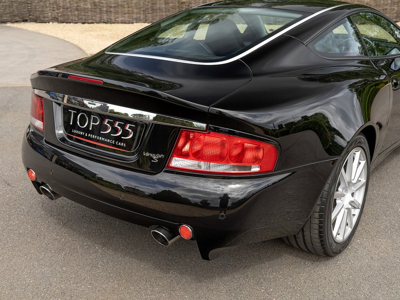 Aston Martin Vanquish S  - U5321