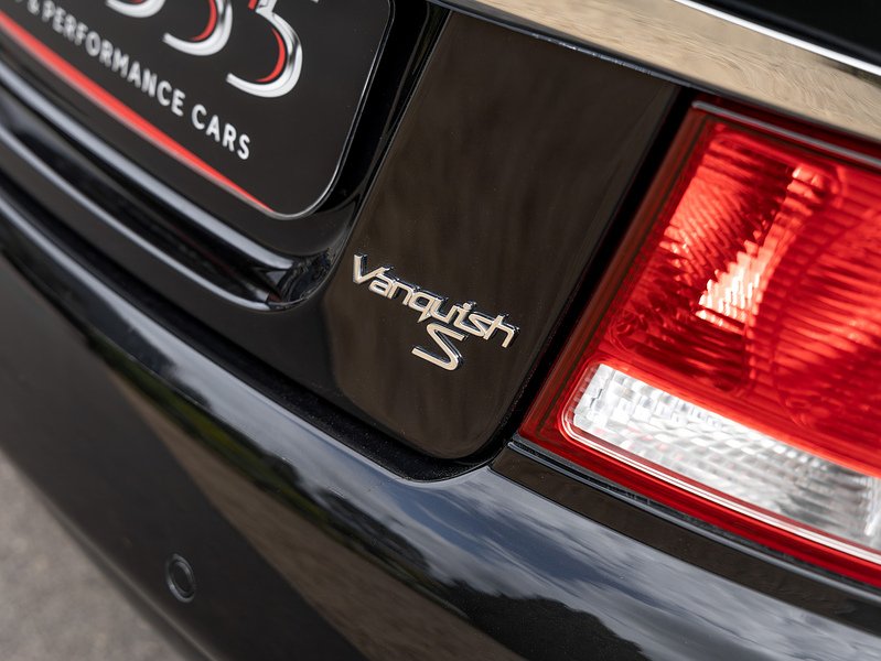 Aston Martin Vanquish S  - U5321
