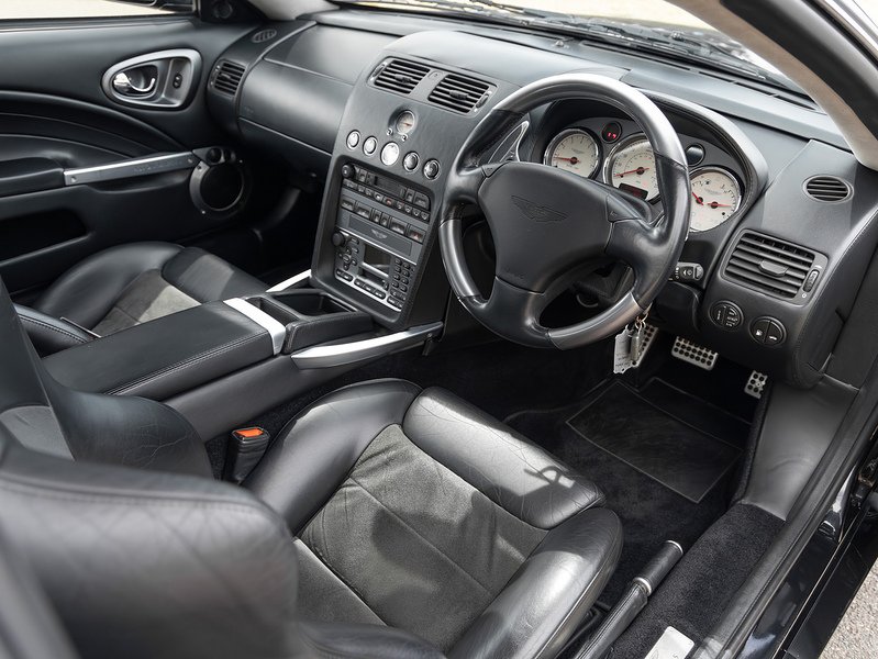 Aston Martin Vanquish S  - U5321