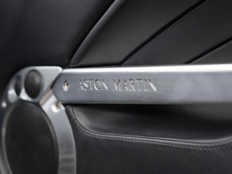 Aston Martin Vanquish S  - U5321