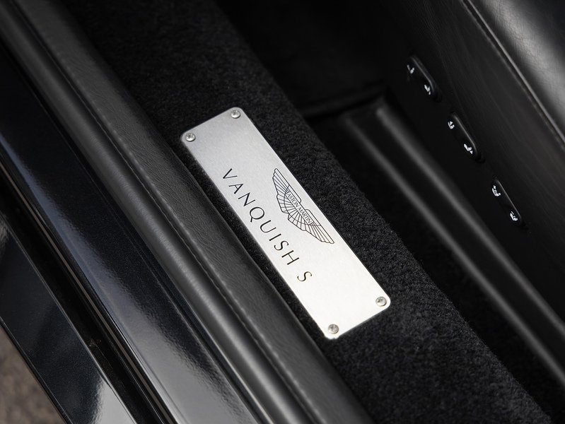 Aston Martin Vanquish S  - U5321