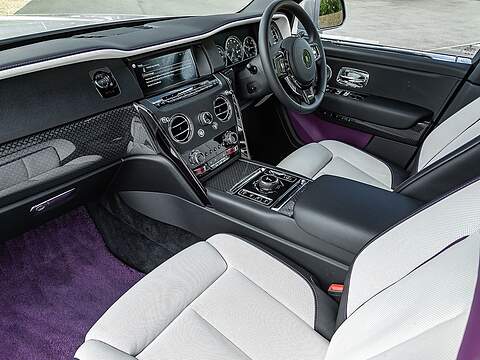 Rolls Royce Cullinan V12 Black Badge - U5440