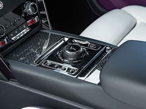 Rolls Royce Cullinan V12 Black Badge - U5440