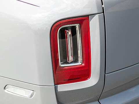 Rolls Royce Cullinan V12 Black Badge - U5440