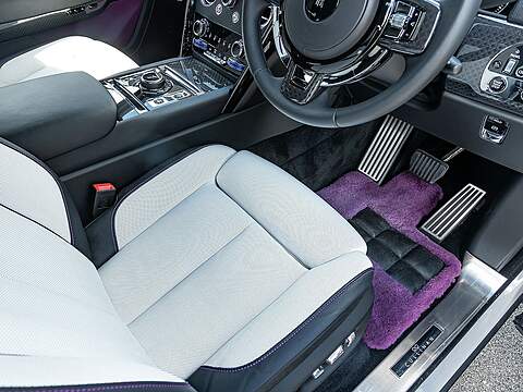 Rolls Royce Cullinan V12 Black Badge - U5440