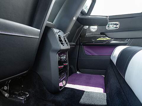 Rolls Royce Cullinan V12 Black Badge - U5440