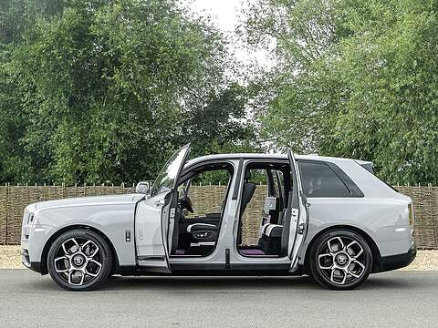 Rolls Royce Cullinan V12 Black Badge - U5440