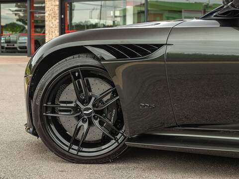 Aston Martin Dbs Superleggera V12 - U5456