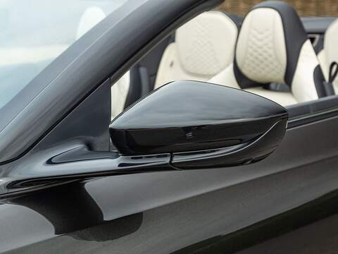 Aston Martin Dbs Superleggera V12 - U5456