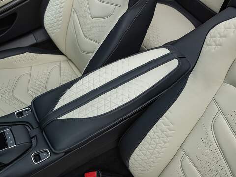 Aston Martin Dbs Superleggera V12 - U5456