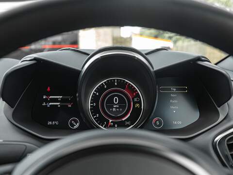 Aston Martin Dbs Superleggera V12 - U5456