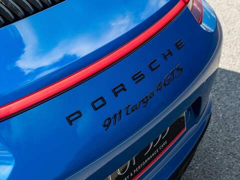 Porsche 911 Targa 4 Gts Pdk - U5459