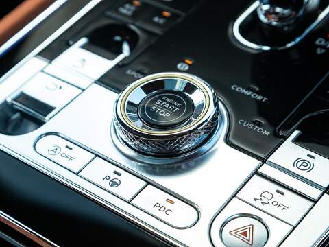 Bentley Continental Gt Azure V8 - U5463