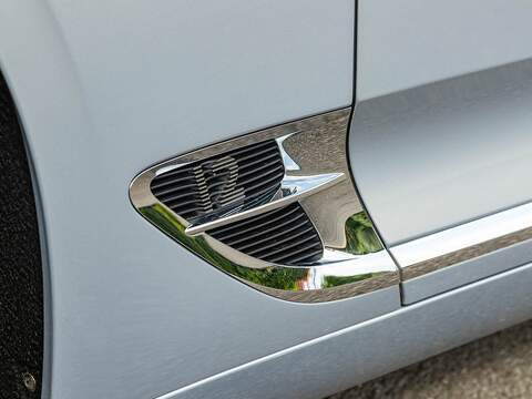 Bentley Continental Gt - U5470