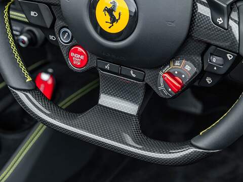 Ferrari F8 Spider - U5490