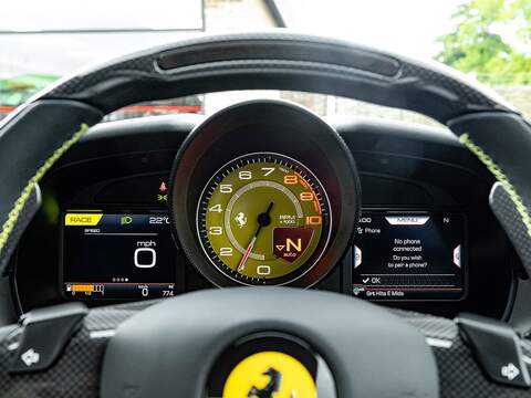 Ferrari F8 Spider - U5490
